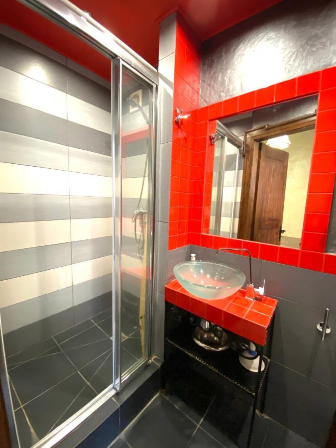Квартира Подобово На Площі Ринок 39 Lviv Buitenkant foto